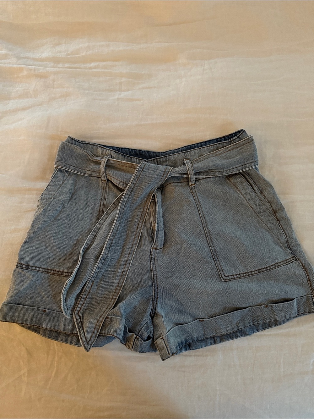 Velvet Heart Light Wash Tie-Belt High-Rise Denim Shorts